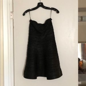 Bodycon strapless dress